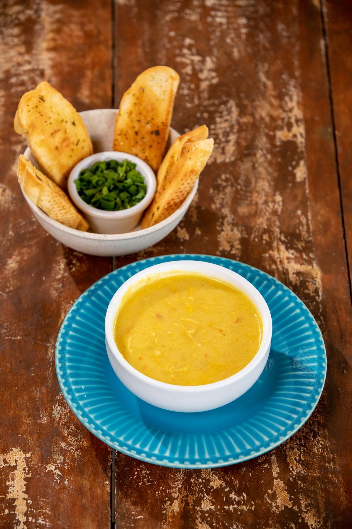 CALDO DE FRANGO COM MILHO