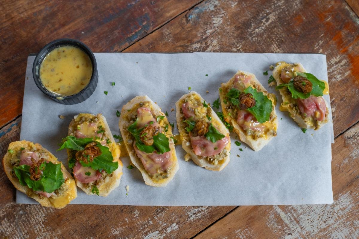 CROSTINI DE CARPACCIO