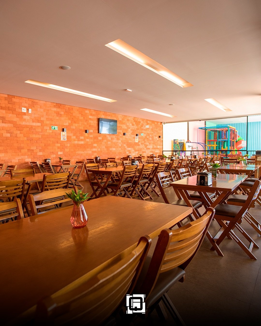 Área interna do restaurante